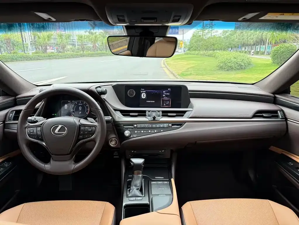 Lexus ES 2021 из CN, фото 5