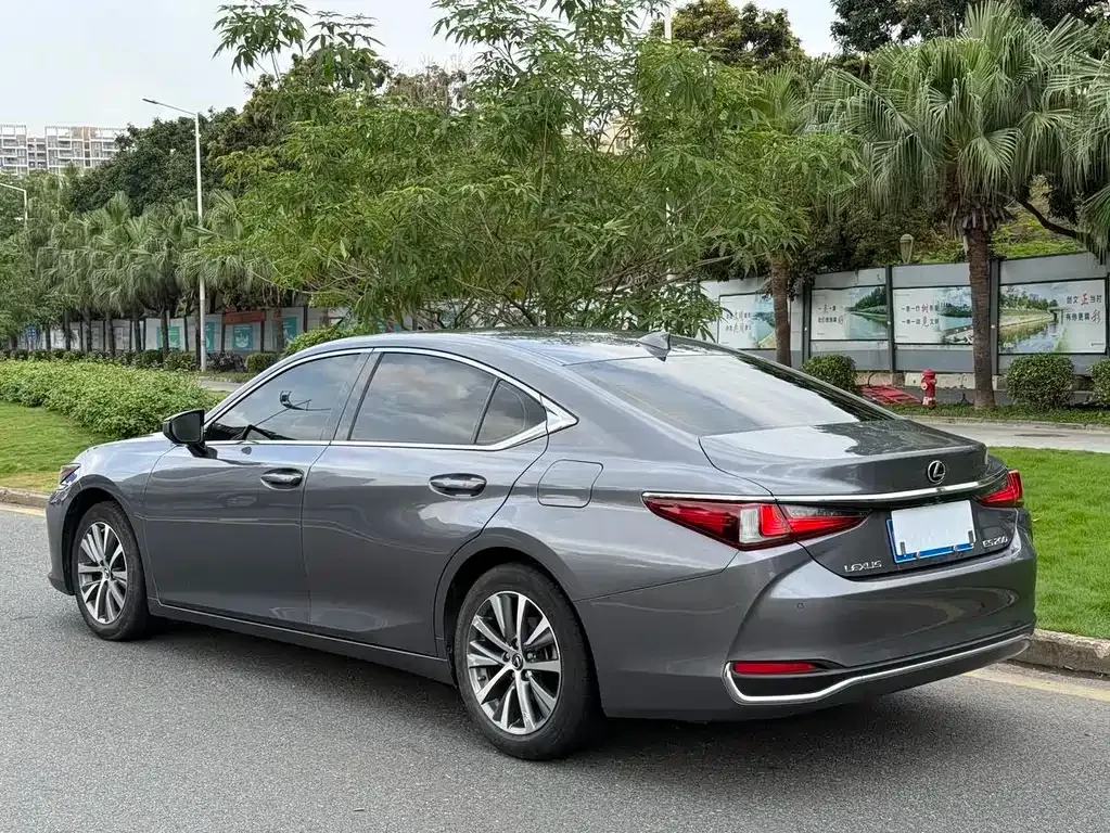 Lexus ES 2021 из CN, фото 10