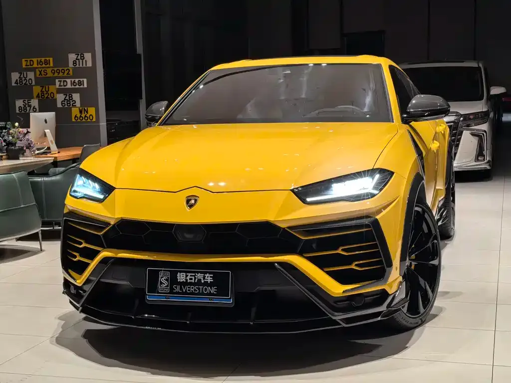 Lamborghini Urus — фото 7