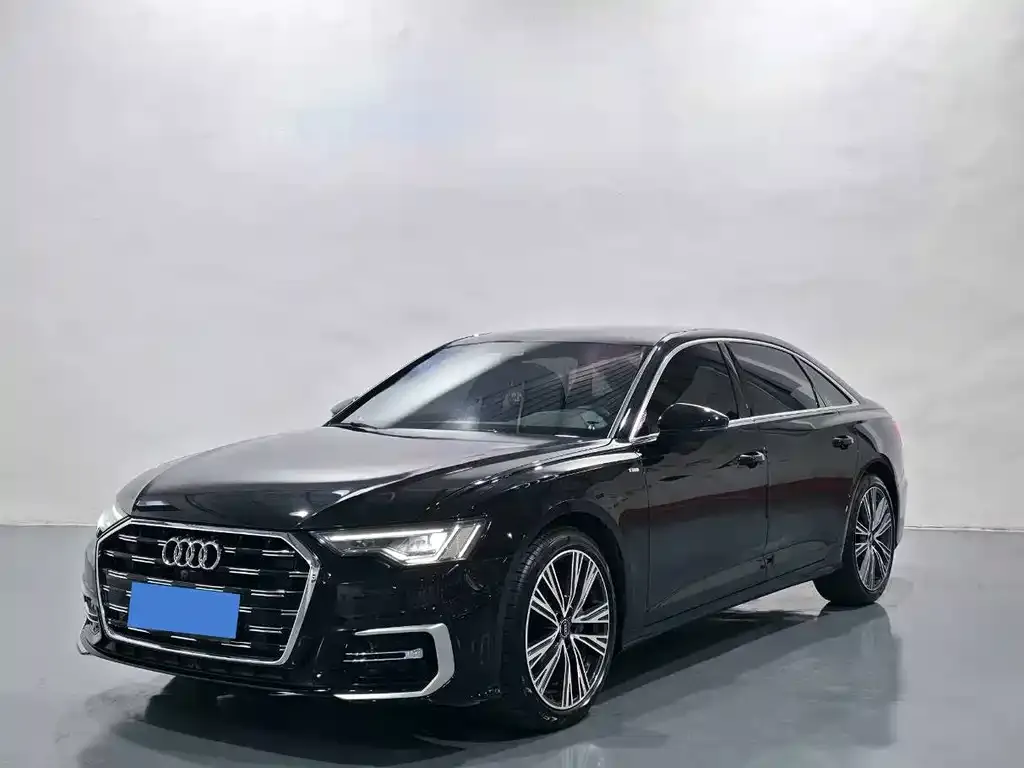 Audi A6L — фото 1