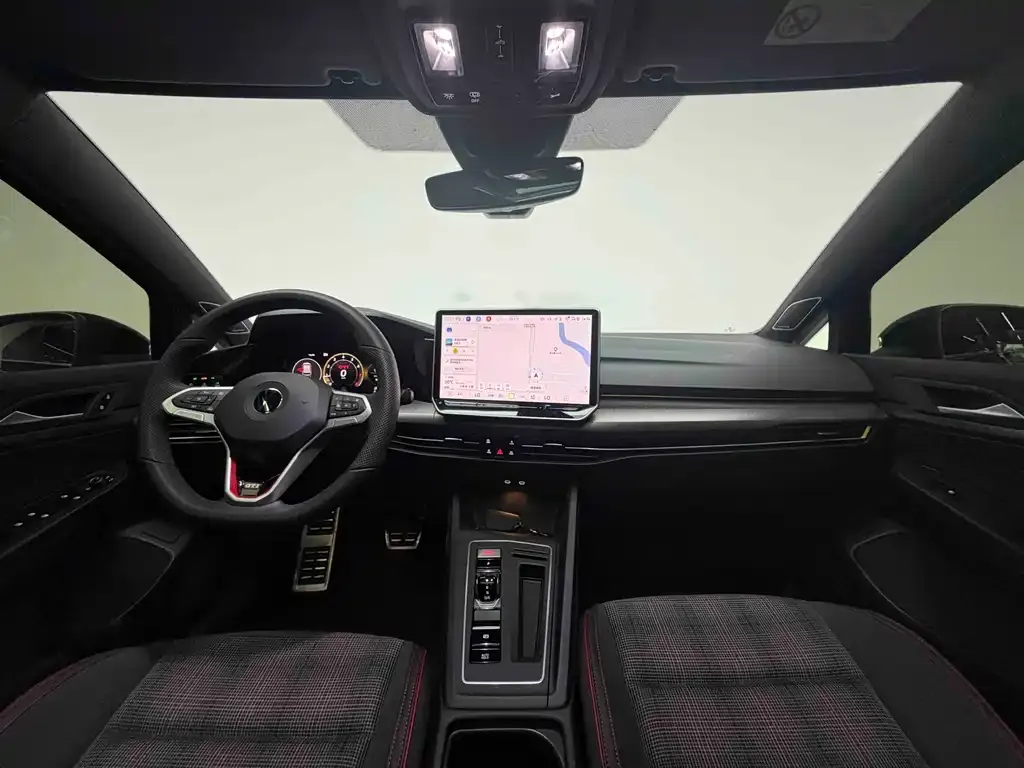 Volkswagen Golf GTI — фото 5