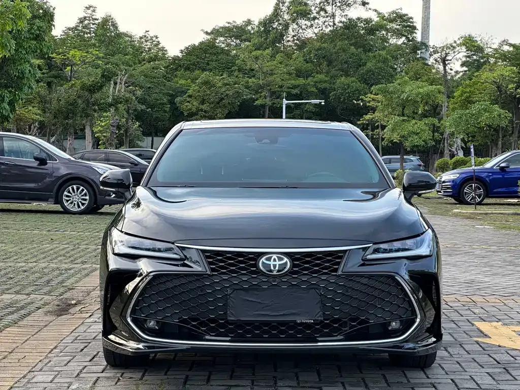Toyota Avalon — фото 10