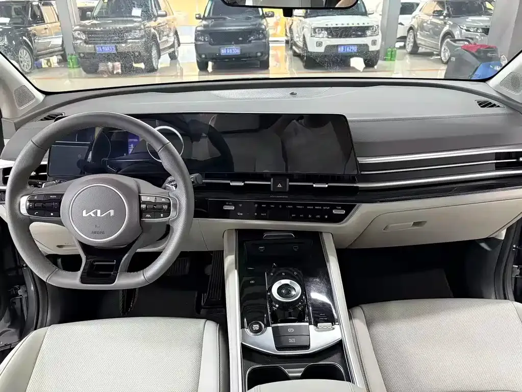 Kia Sportage — фото 8