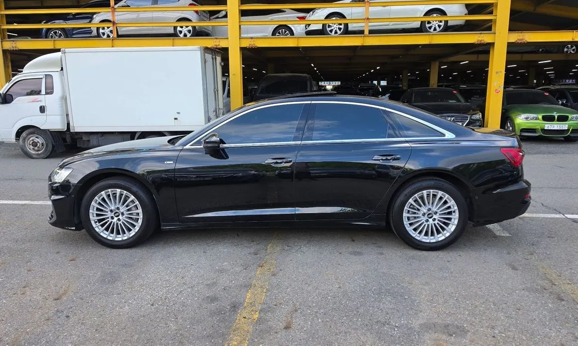 Audi A6 — фото 2