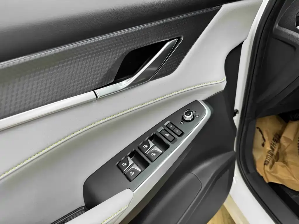 Changan CS75PLUS — фото 3