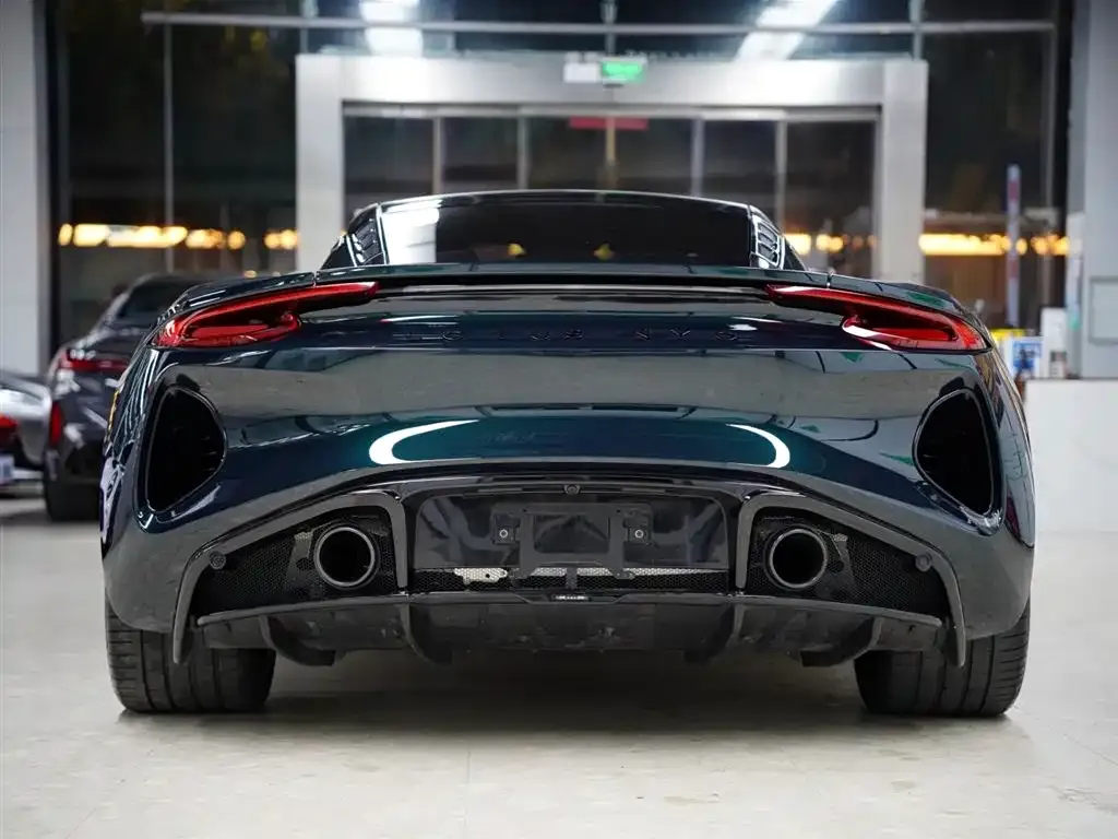 Lotus Emira — фото 2