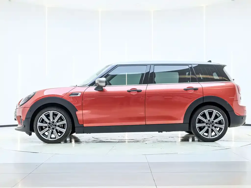 MINI Clubman — фото 2
