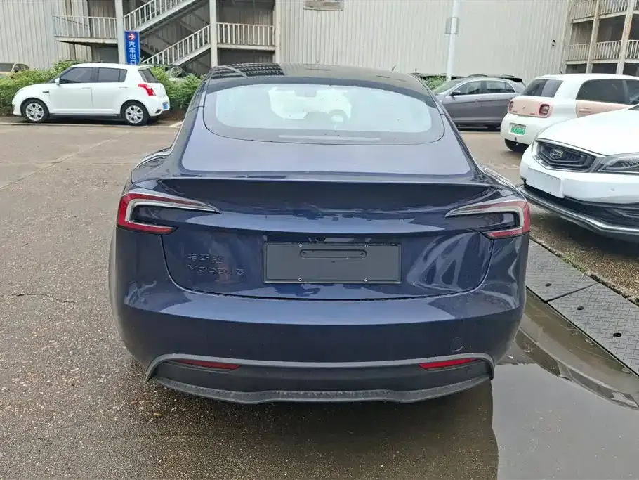 Tesla Model 3 — фото 5