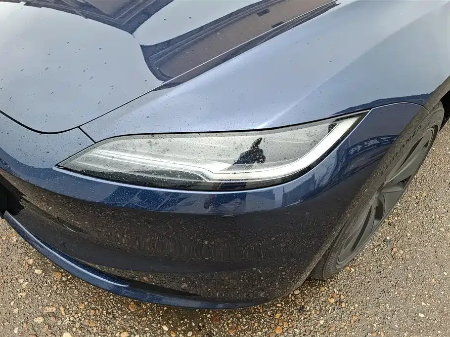 Tesla Model 3 — фото 10