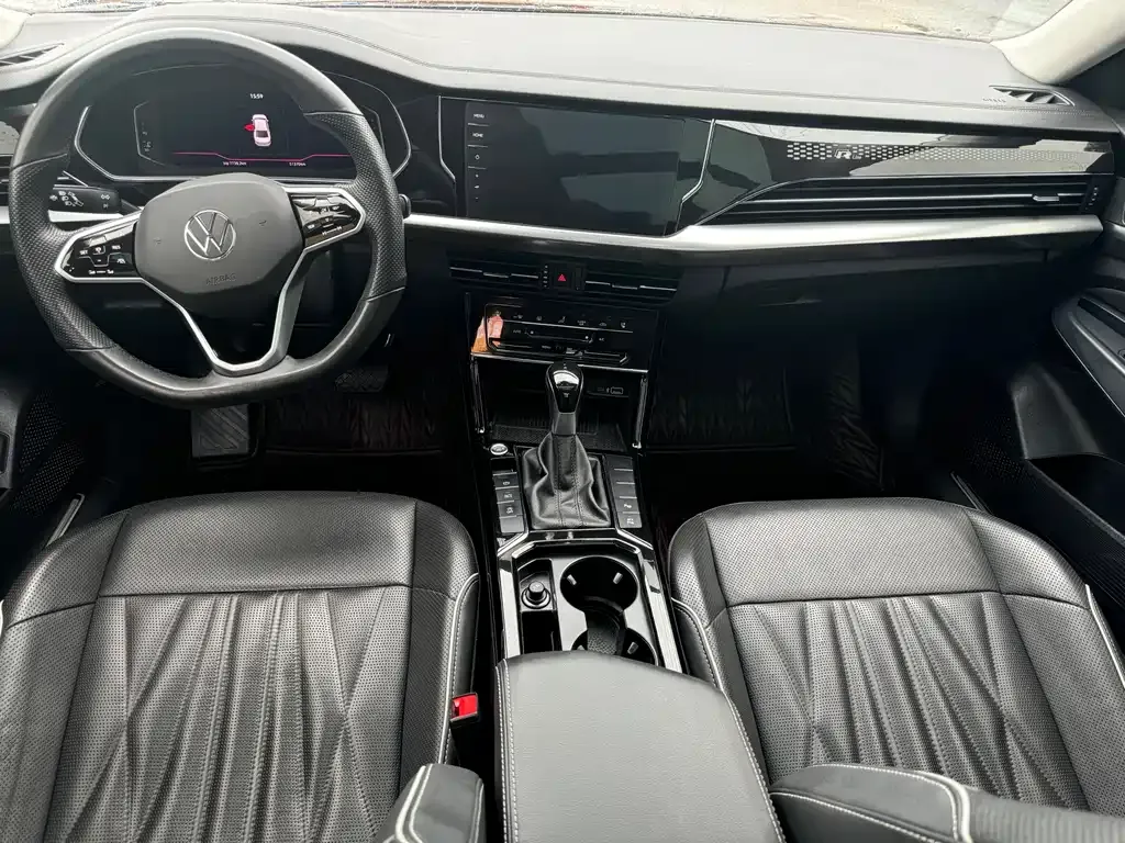 Volkswagen Passat — фото 4