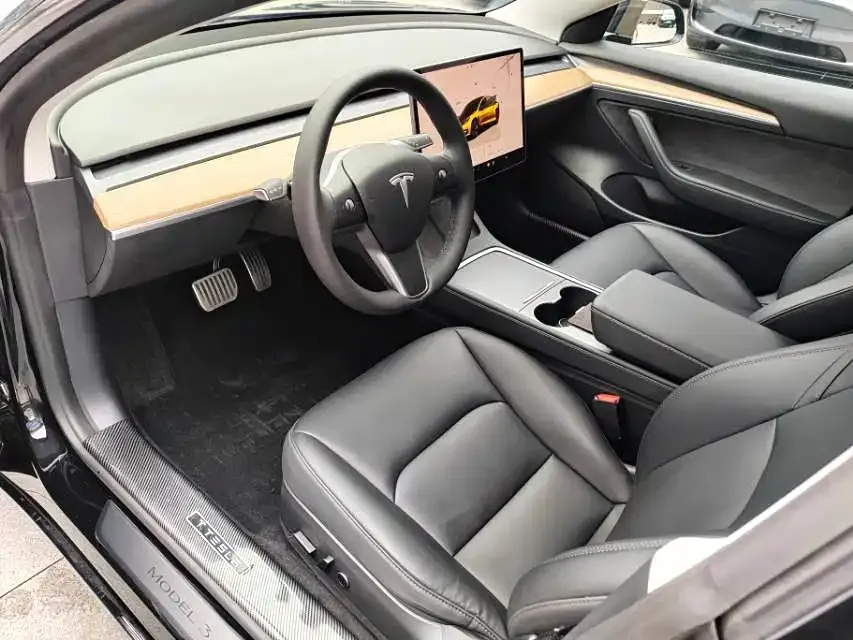 Tesla Model 3 — фото 3