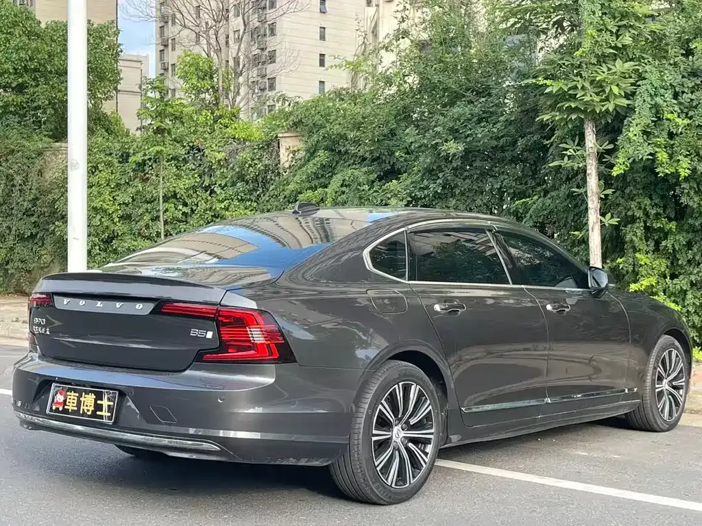 Volvo S90 — фото 4