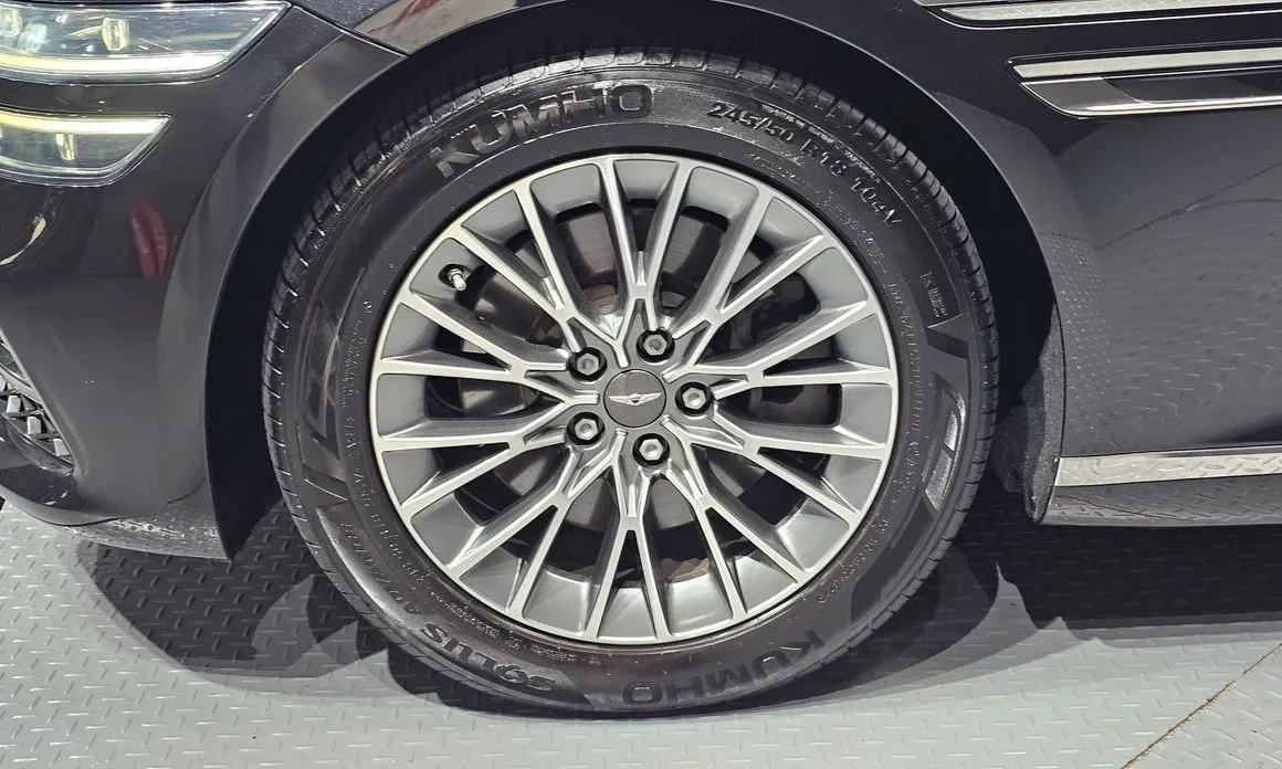 Genesis G80 — фото 10