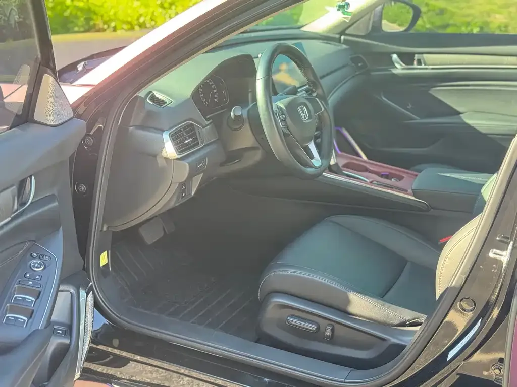 Honda Accord 2023 из CN, фото 6