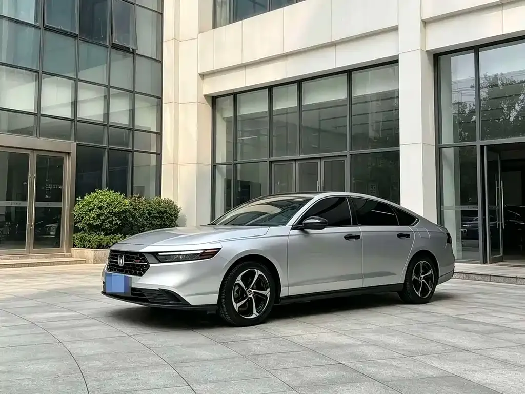 Honda Accord — фото 3