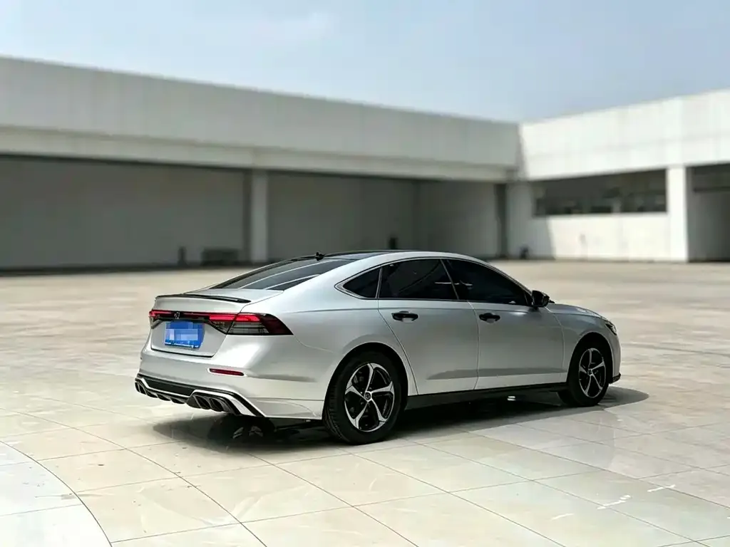 Honda Accord — фото 2