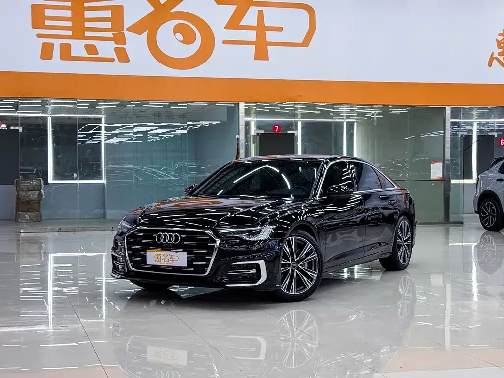 Audi A6L — фото 1