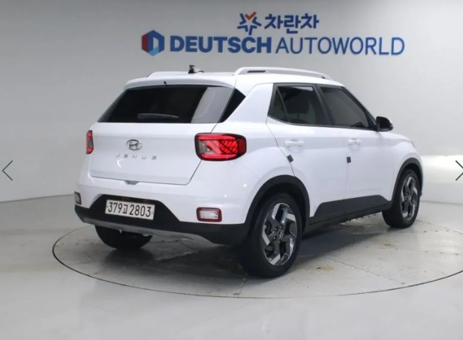 Hyundai Venue — фото 2