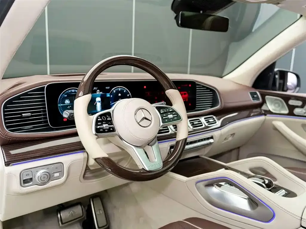Mercedes-Benz GLS — фото 5