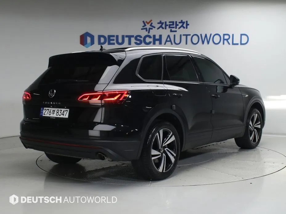 Volkswagen Touareg 2023 из KR, фото 2