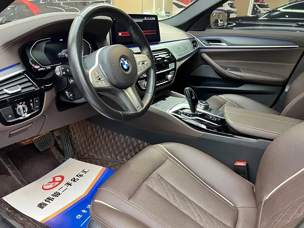 BMW 5 Series — фото 4