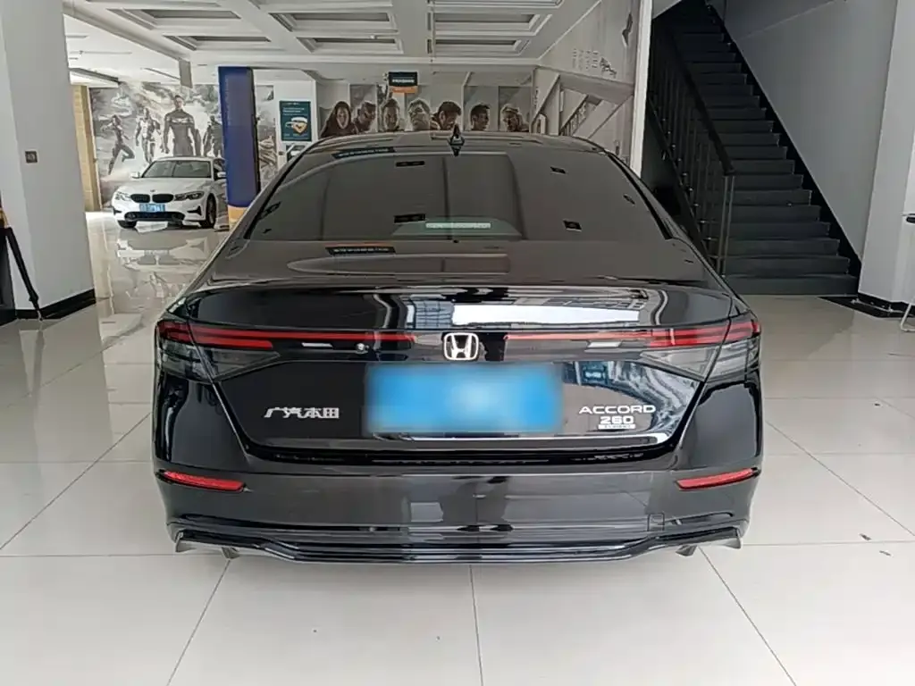 Honda Accord — фото 5