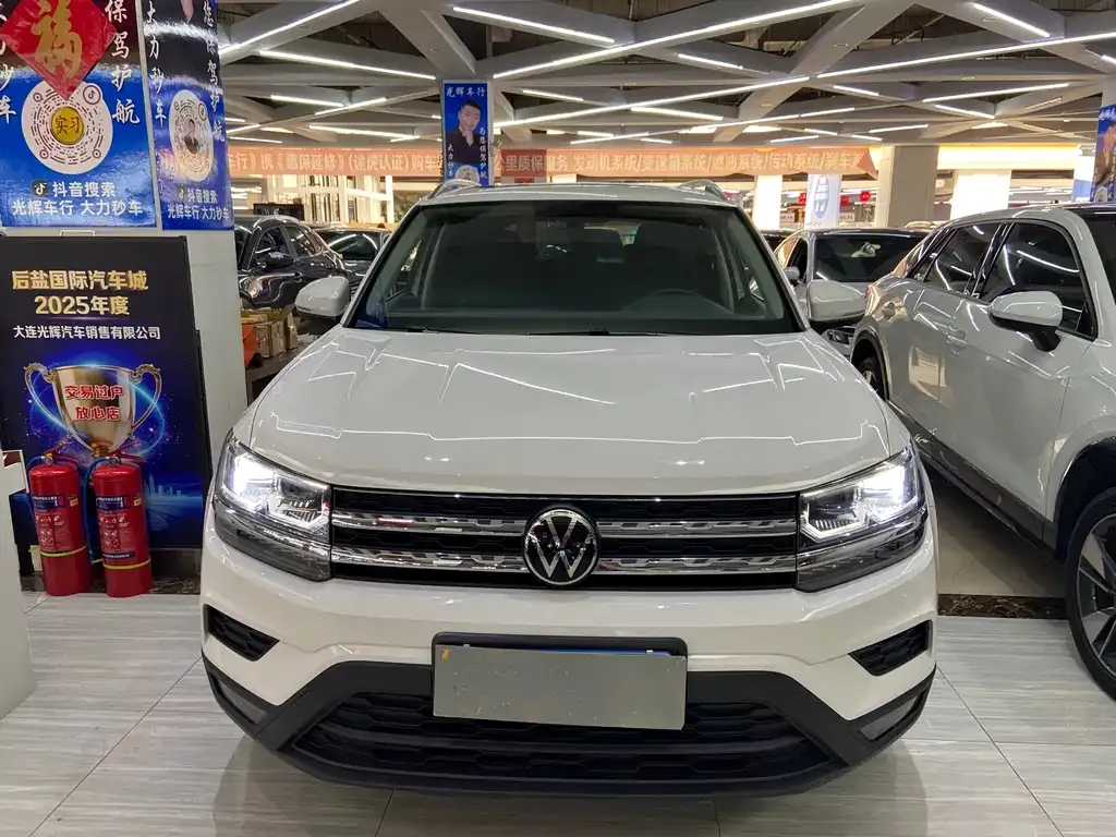 Volkswagen Tharu — фото 7