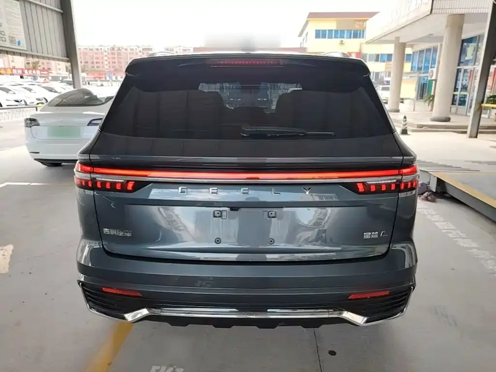 Geely Xingyue L — фото 10
