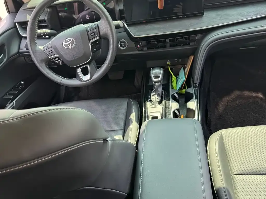 Toyota Camry 2025 из CN, фото 9