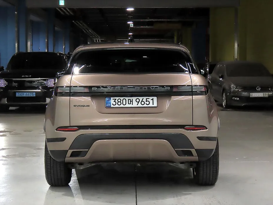 Land Rover Range Rover Evoque — фото 6