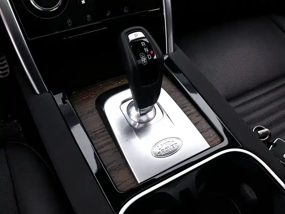 Land Rover Discovery Sport — фото 4
