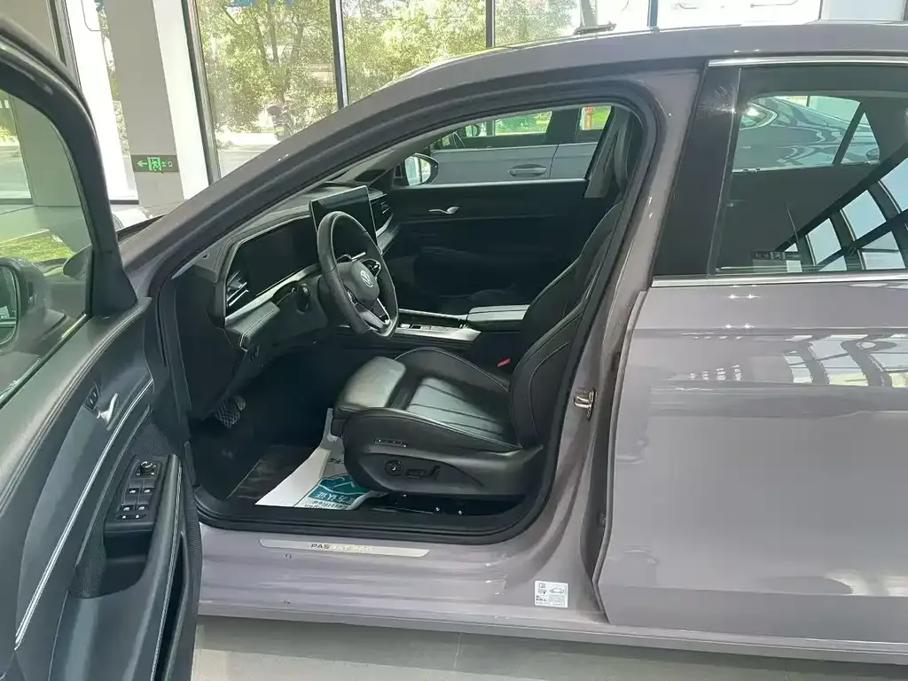 Volkswagen Passat — фото 4