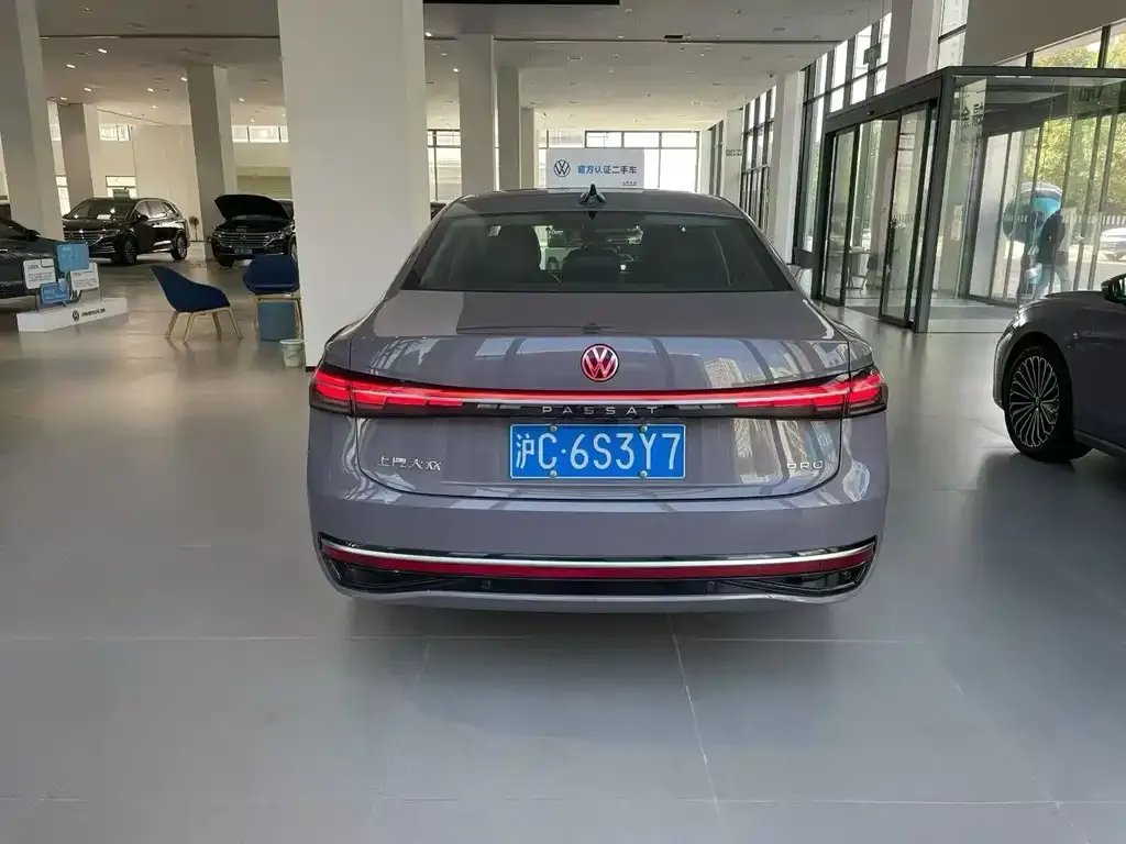 Volkswagen Passat — фото 2