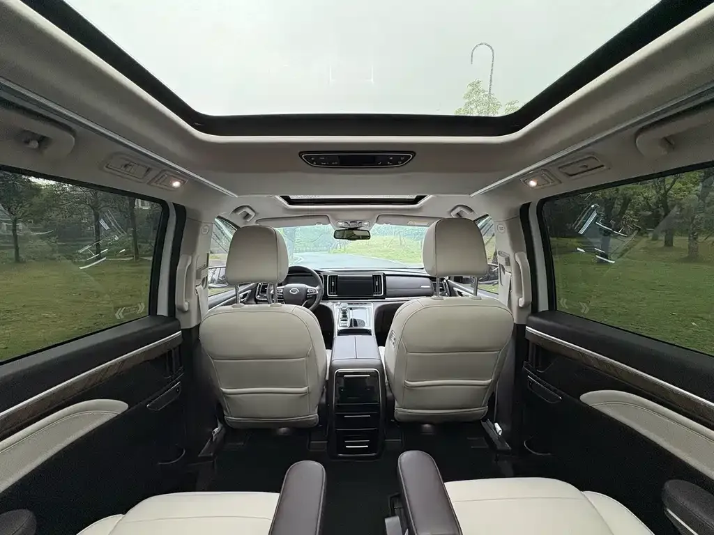 GAC Motor Trumpchi M8 — фото 3