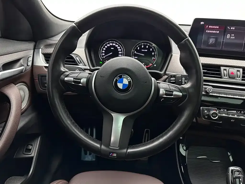 BMW X2 — фото 9