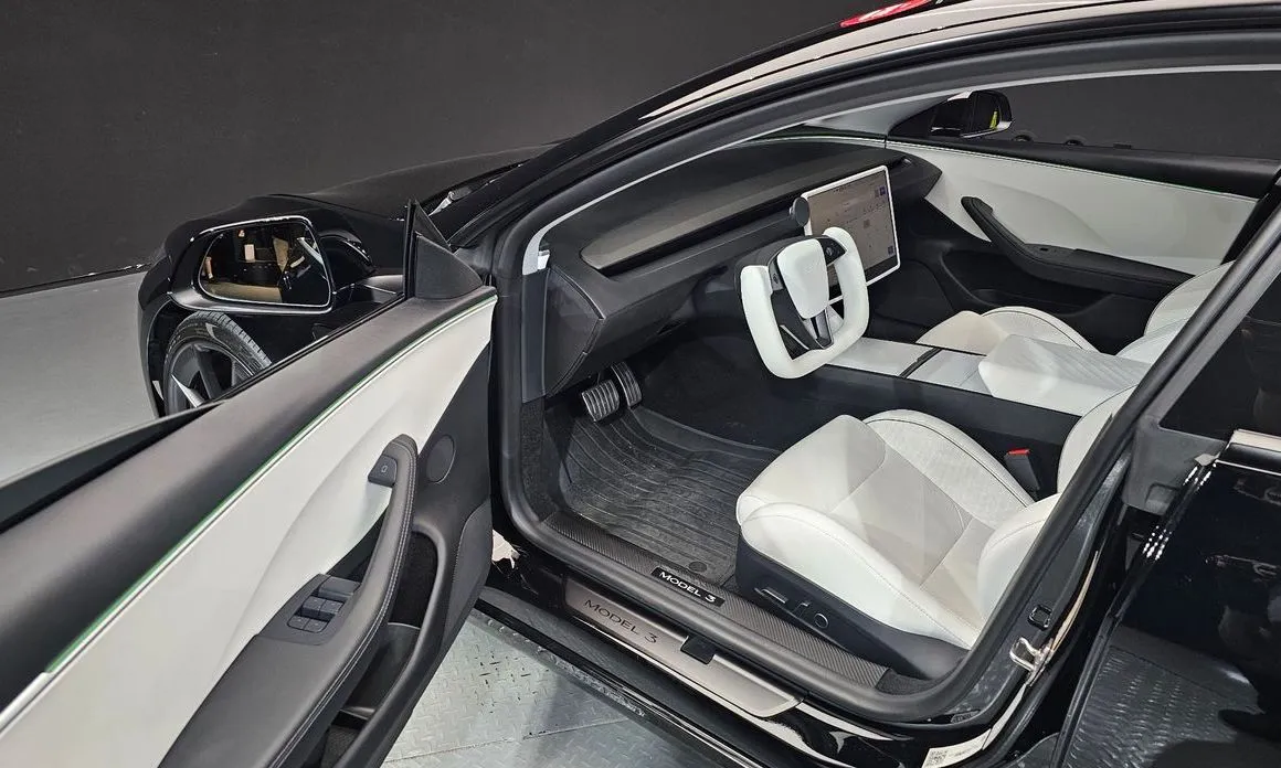 Tesla Model 3 2024 из KR, фото 7