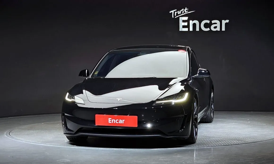 Tesla Model 3 2024 из KR, фото 2