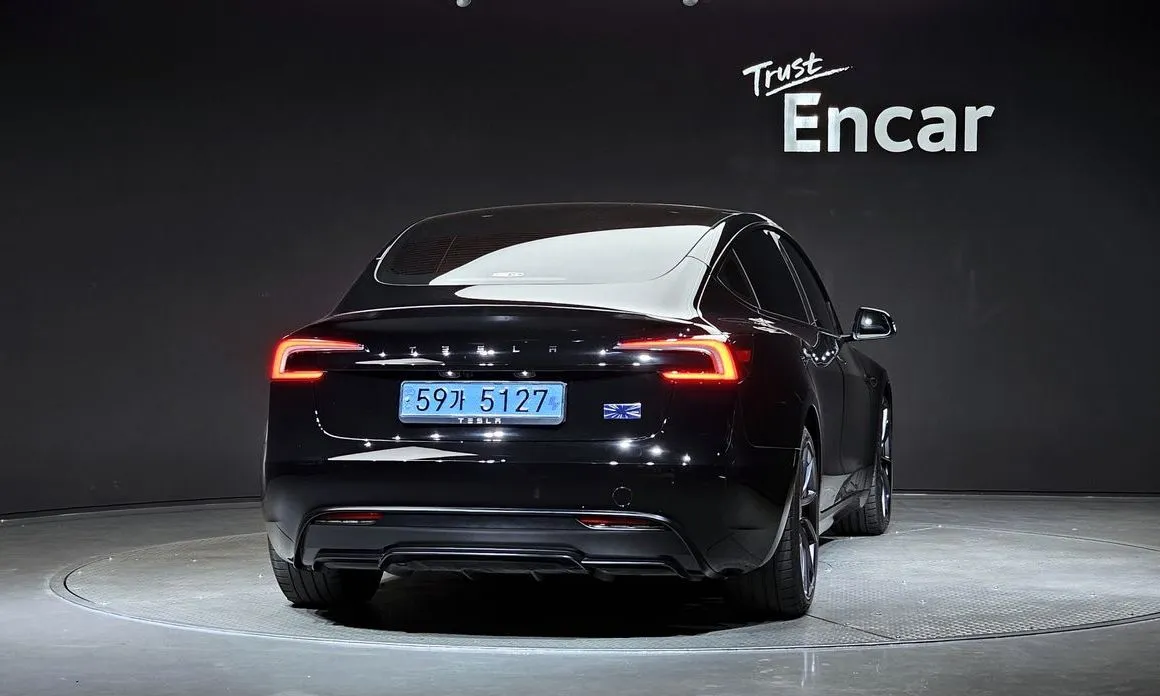 Tesla Model 3 2024 из KR, фото 6