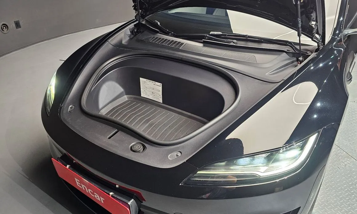 Tesla Model 3 2024 из KR, фото 10