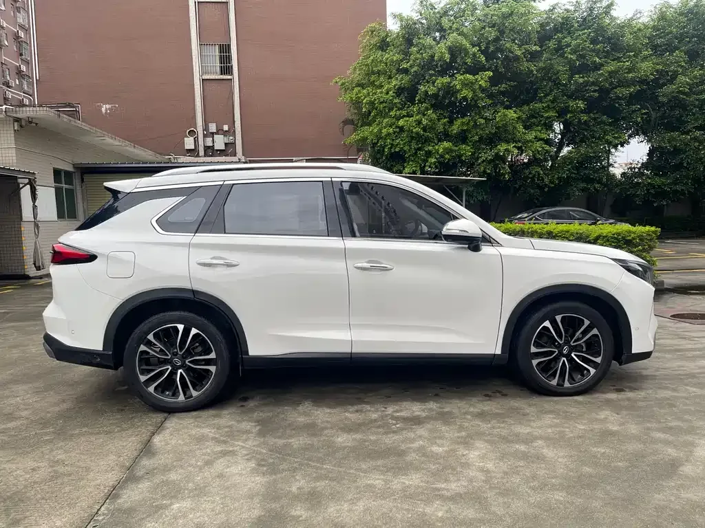 GAC Motor GS4 Plus — фото 10
