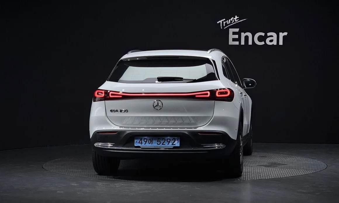 Mercedes-Benz EQA — фото 3