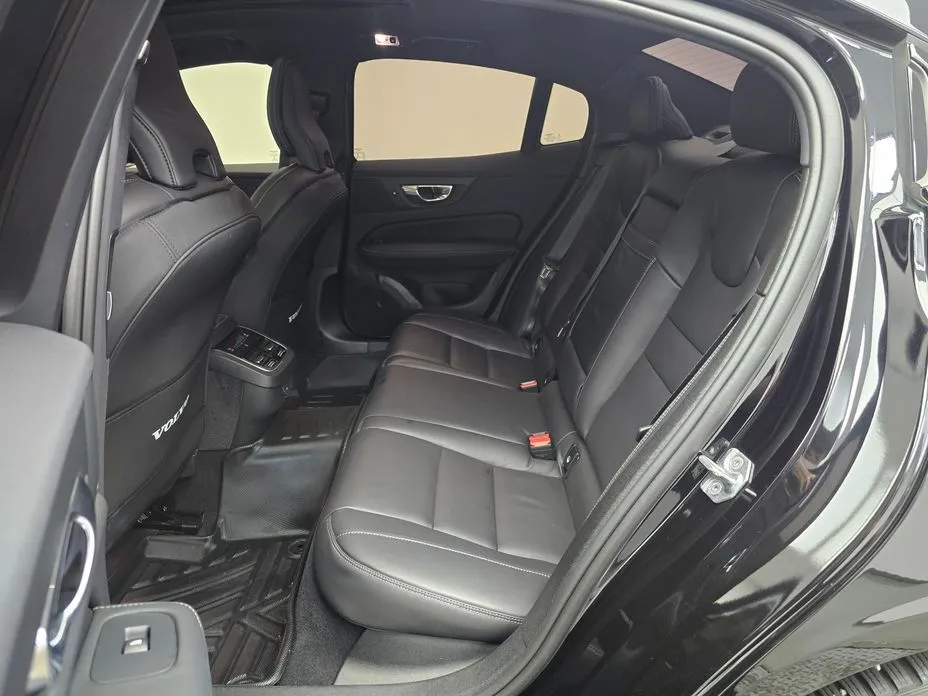 Volvo S60 2022 из KR, фото 2