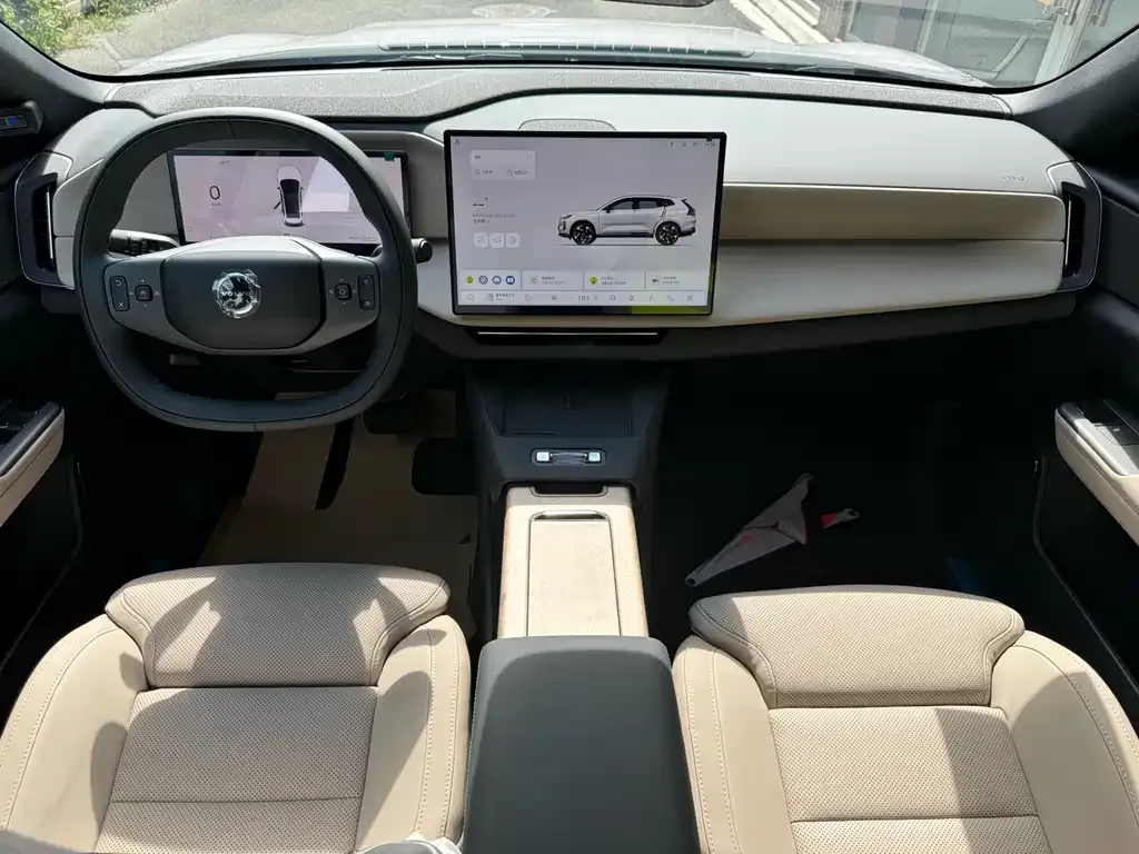 Volvo XC70 Plug-in Hybrid — фото 8