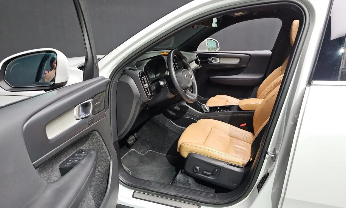 Volvo XC40 2022 из KR, фото 4