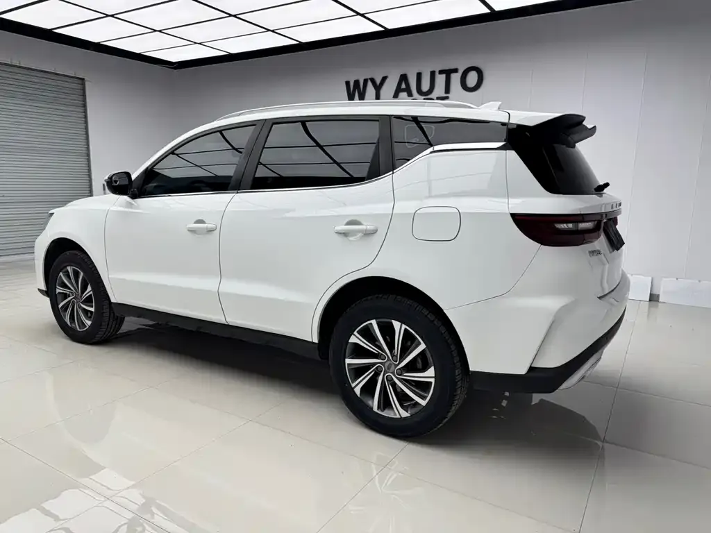 Geely Vision X6 — фото 9