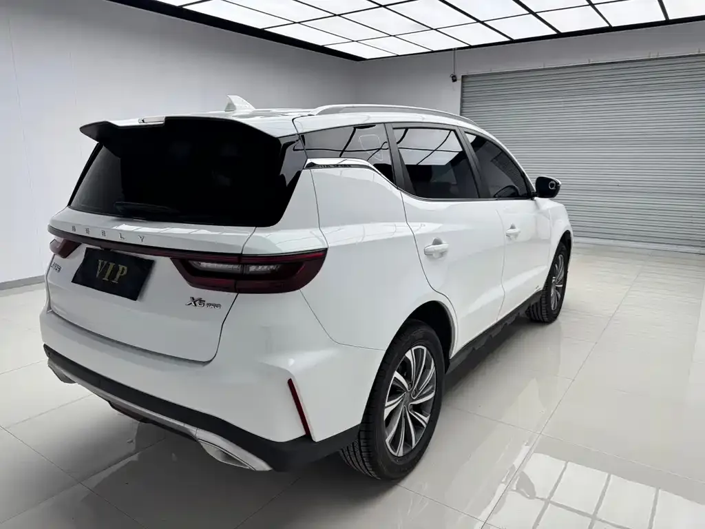 Geely Vision X6 — фото 8