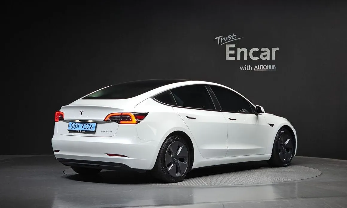 Tesla Model 3 2021 из KR, фото 8