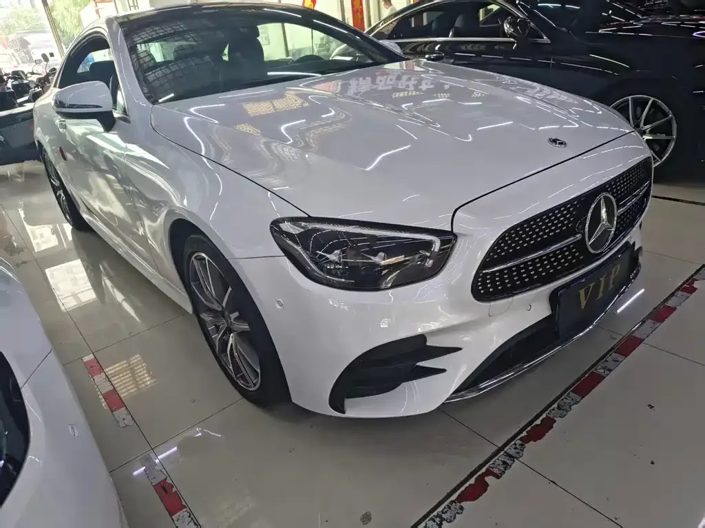 Mercedes-Benz E-Class (Import) — фото 1