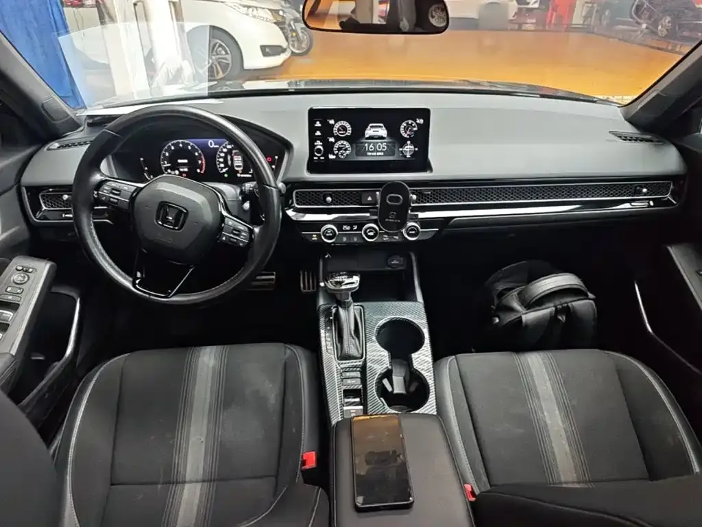 Honda Civic — фото 8