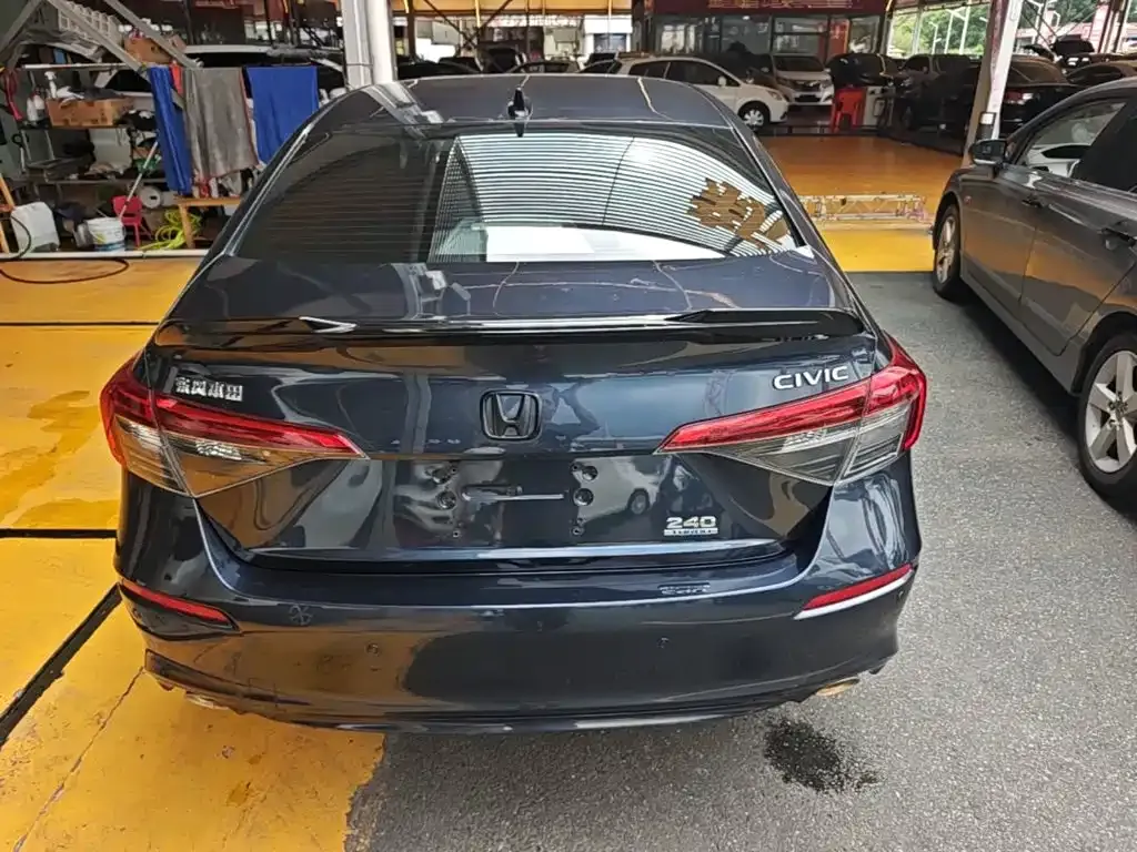 Honda Civic — фото 3